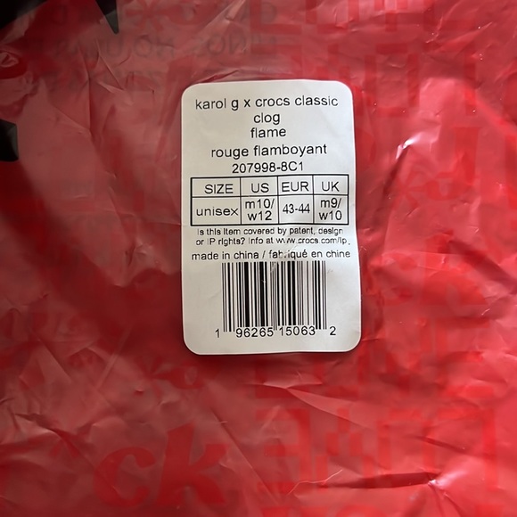 Karol G x Crocs Classic - Picture 2 of 2